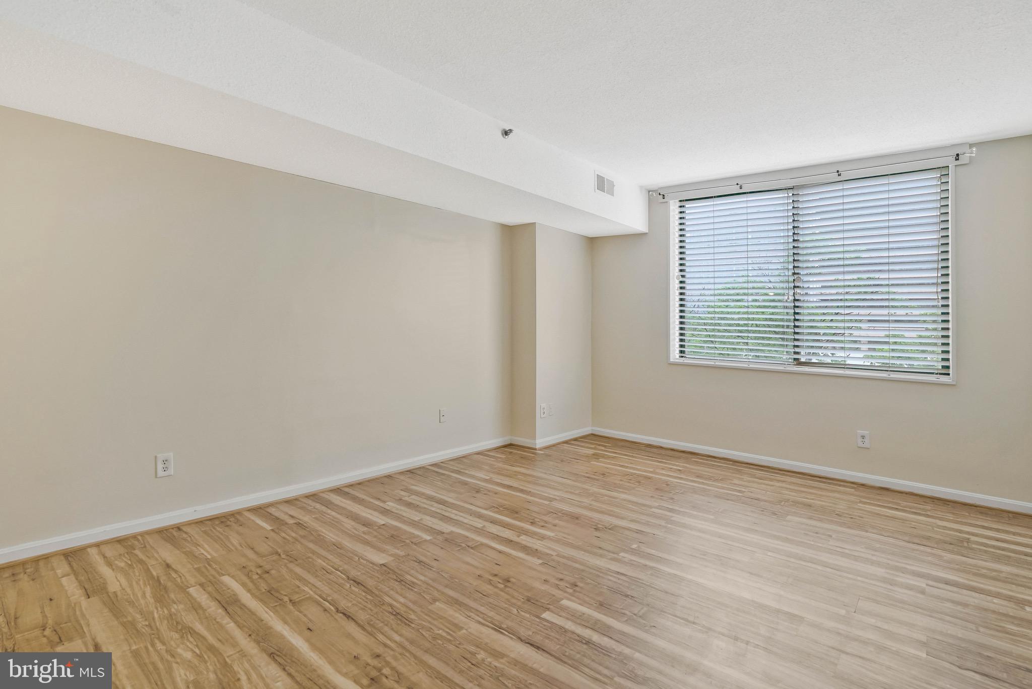 3713 S GEORGE MASON DRIVE 409W