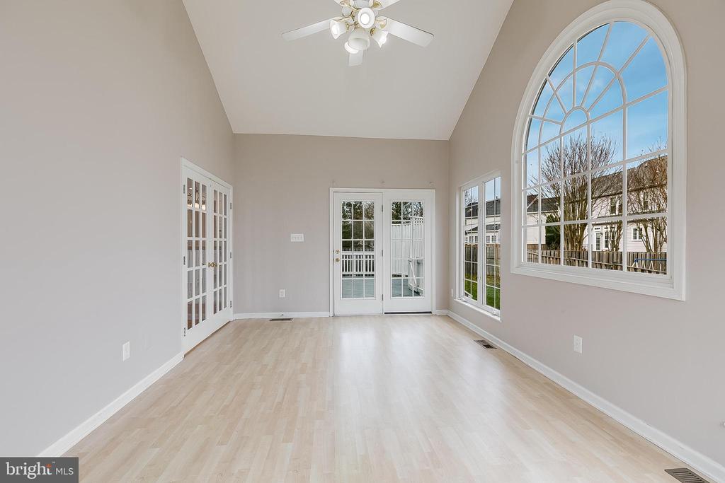 7704 CASHLAND COURT