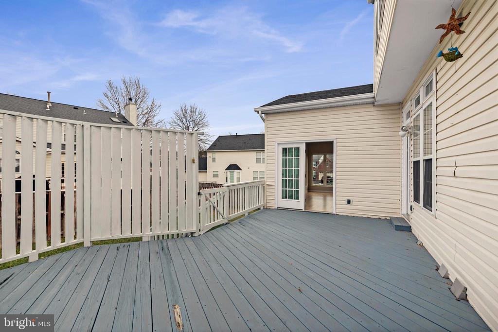 7704 CASHLAND COURT