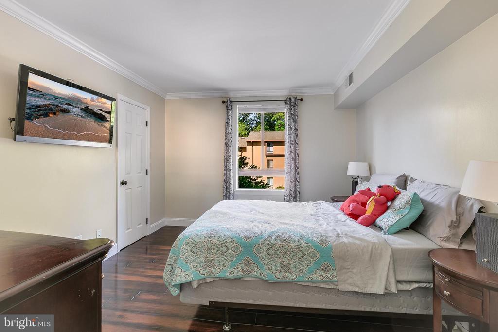 2255 CASTLE ROCK SQUARE 12C