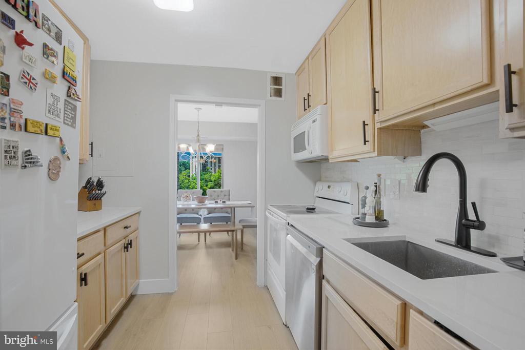 3101 S MANCHESTER STREET Unit: 510