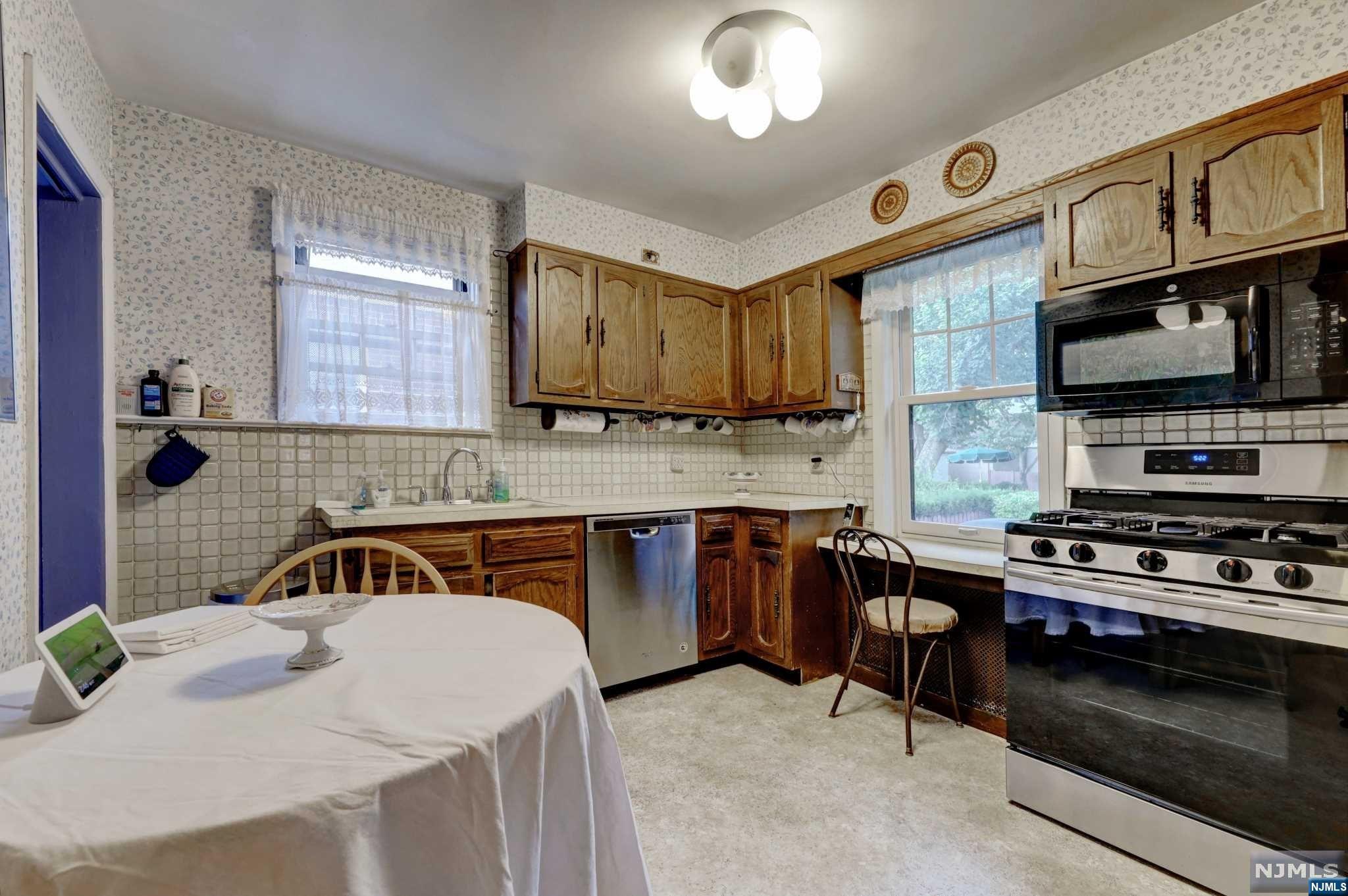 239 Everett Place