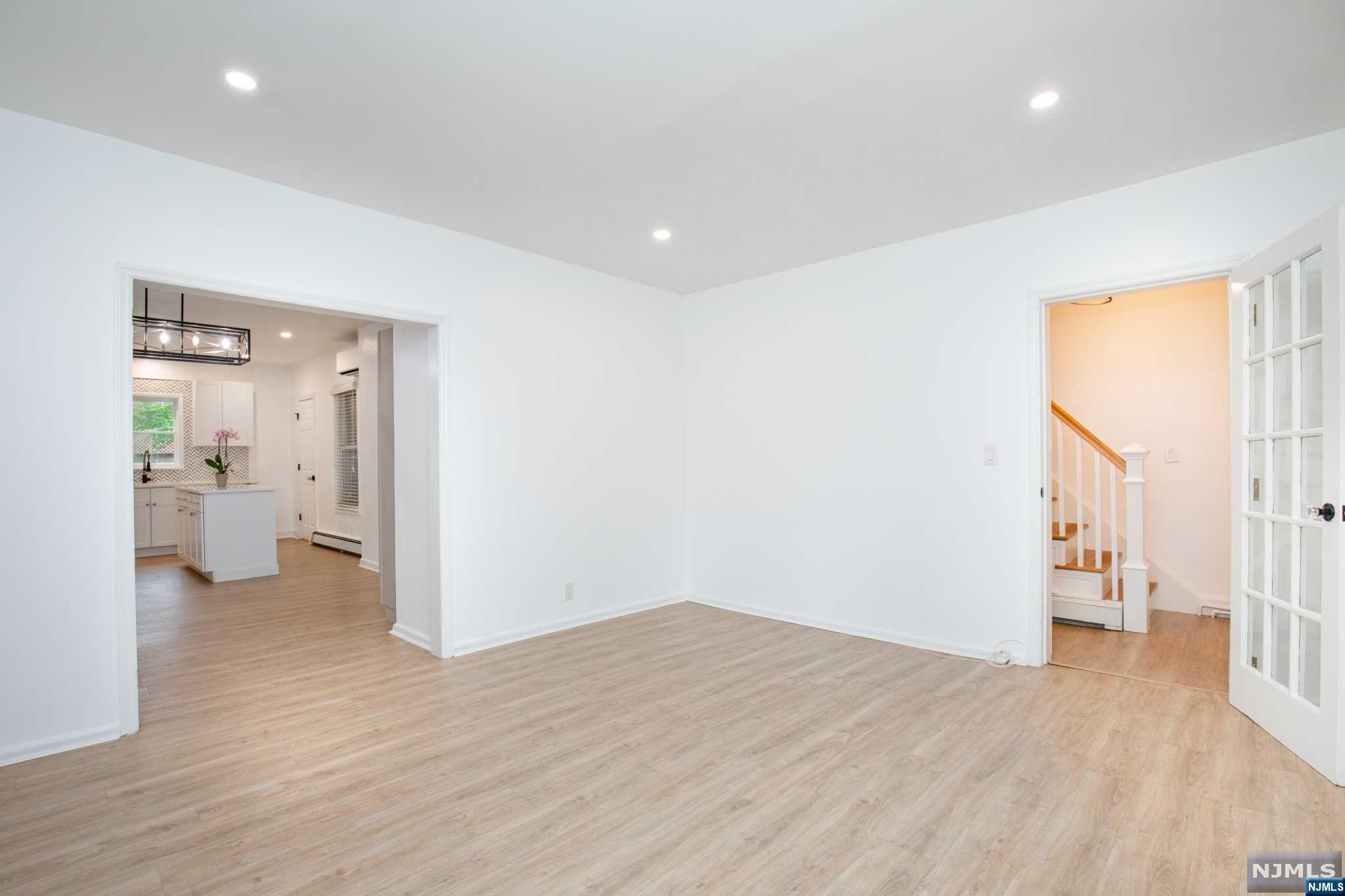90 Phelps Avenue