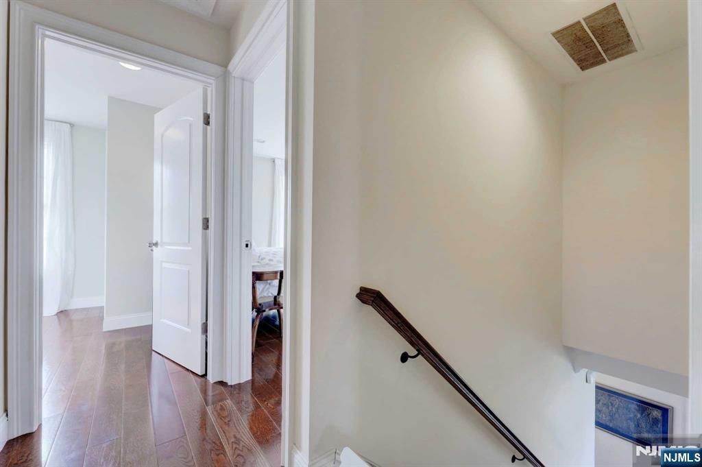 3 Surrey Lane