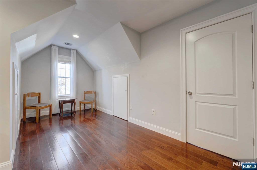 3 Surrey Lane