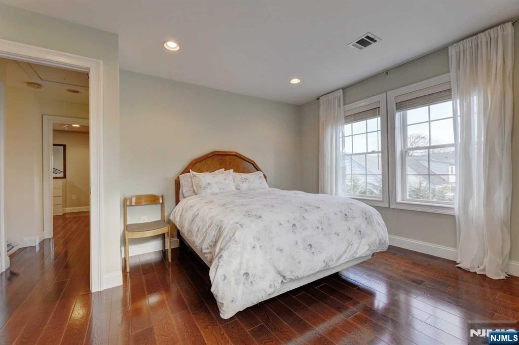 3 Surrey Lane