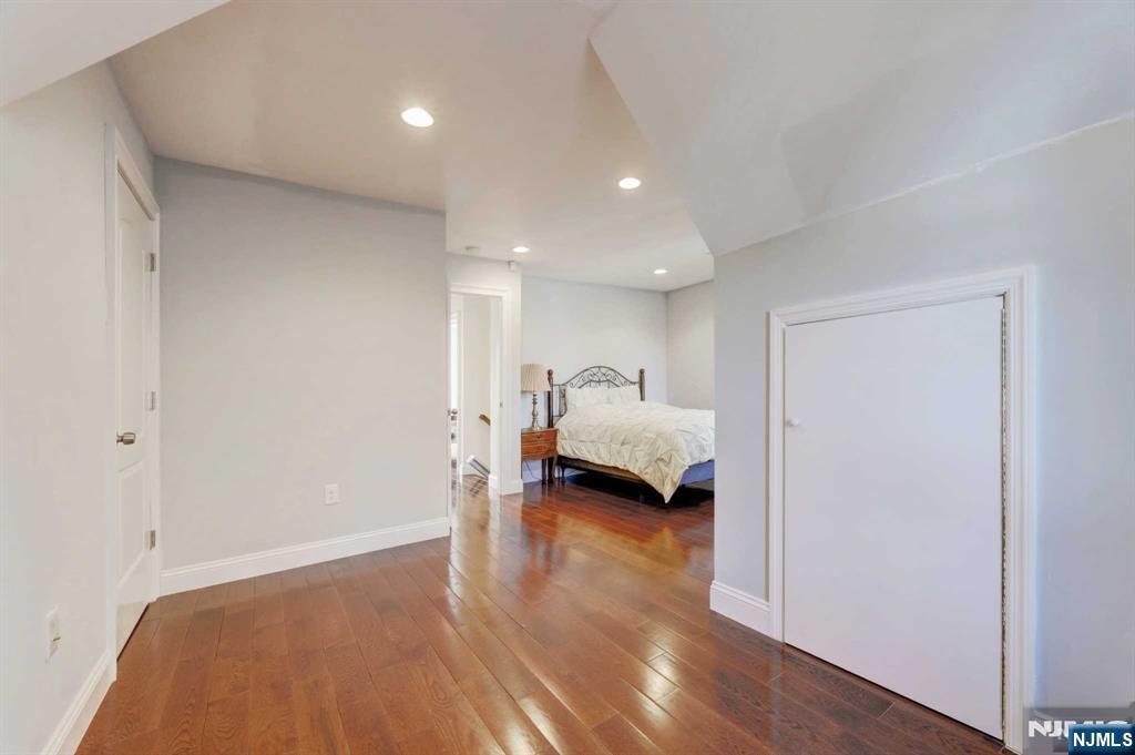 3 Surrey Lane