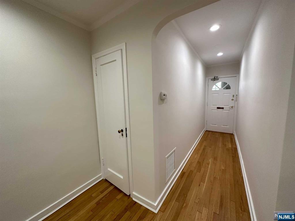 185 E Palisade Avenue D4A