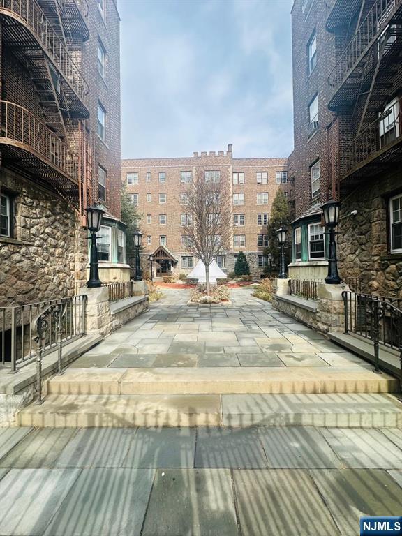 275 Engle Street J3