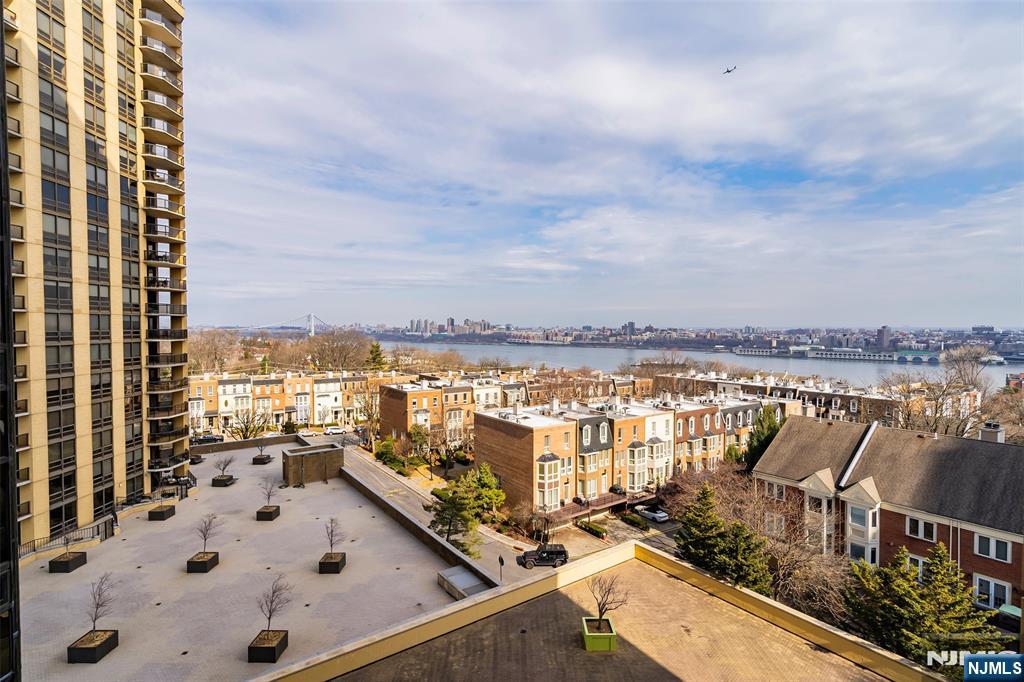 800 palisade Avenue 709