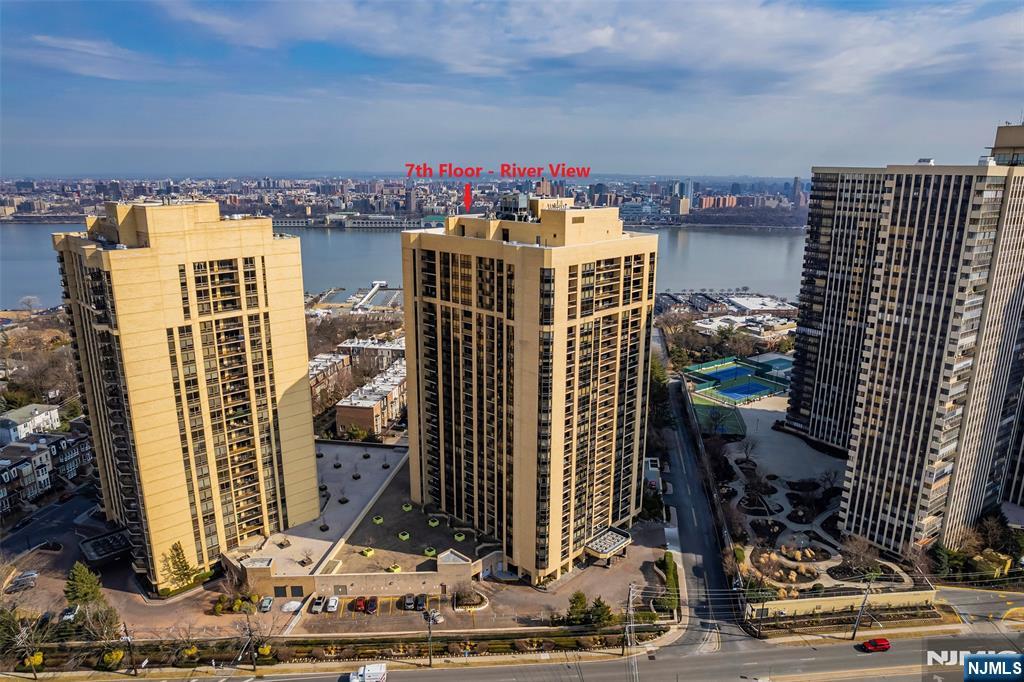 800 palisade Avenue 709