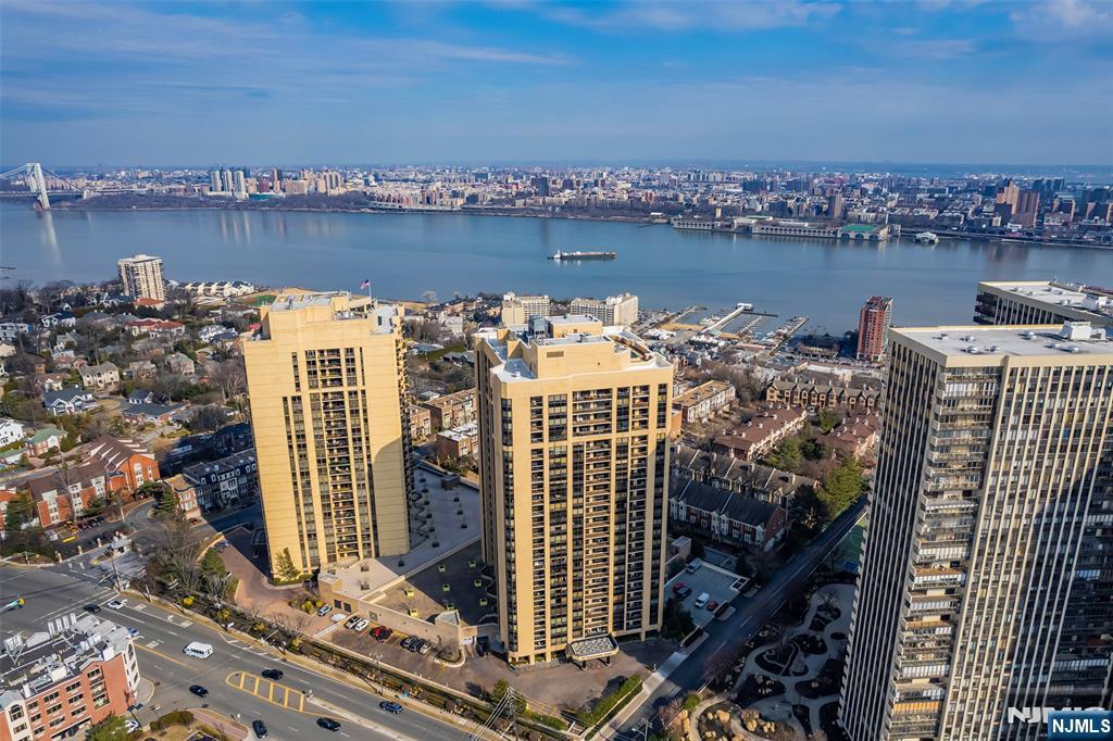 800 palisade Avenue 709