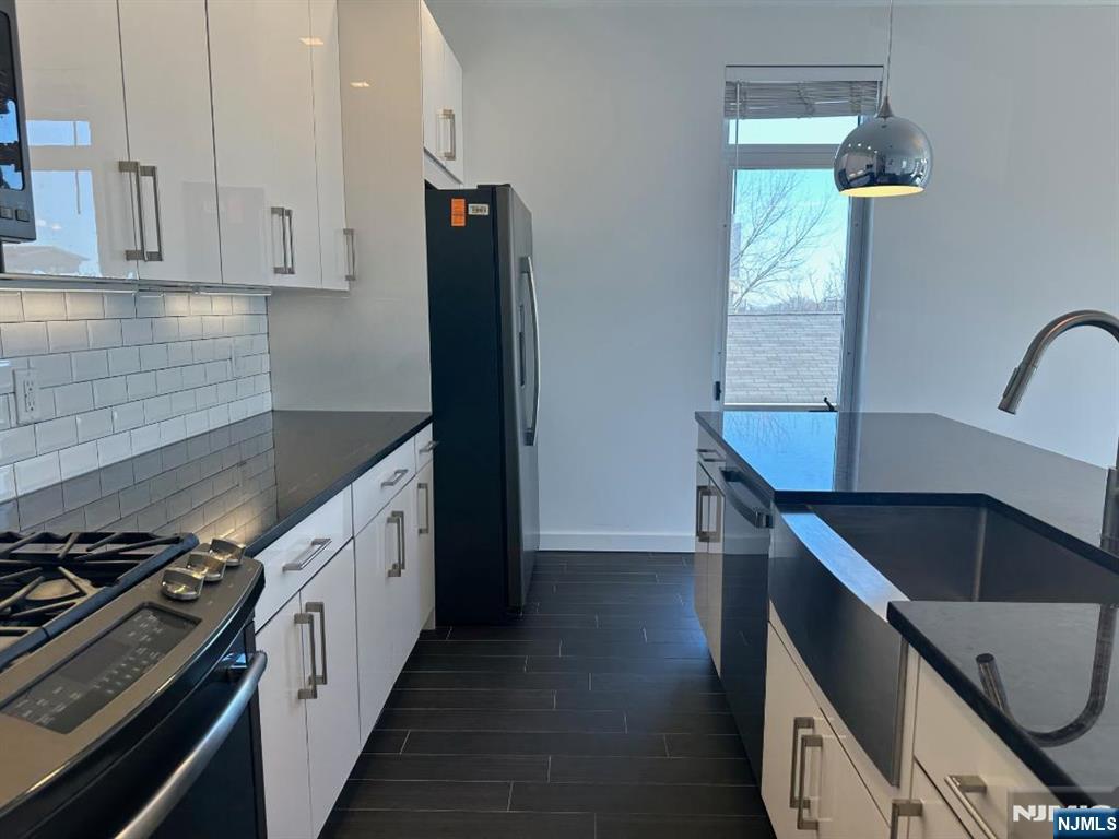 159 Cedar Street 303