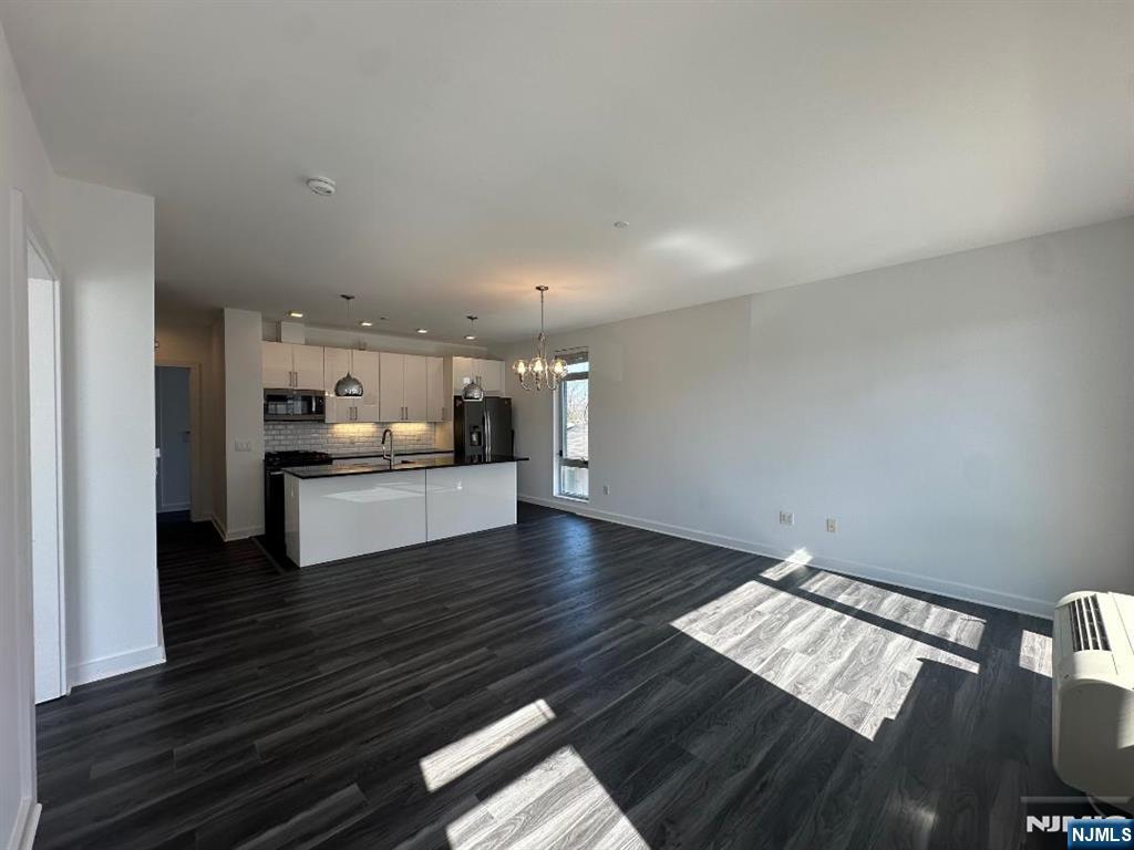 159 Cedar Street 303