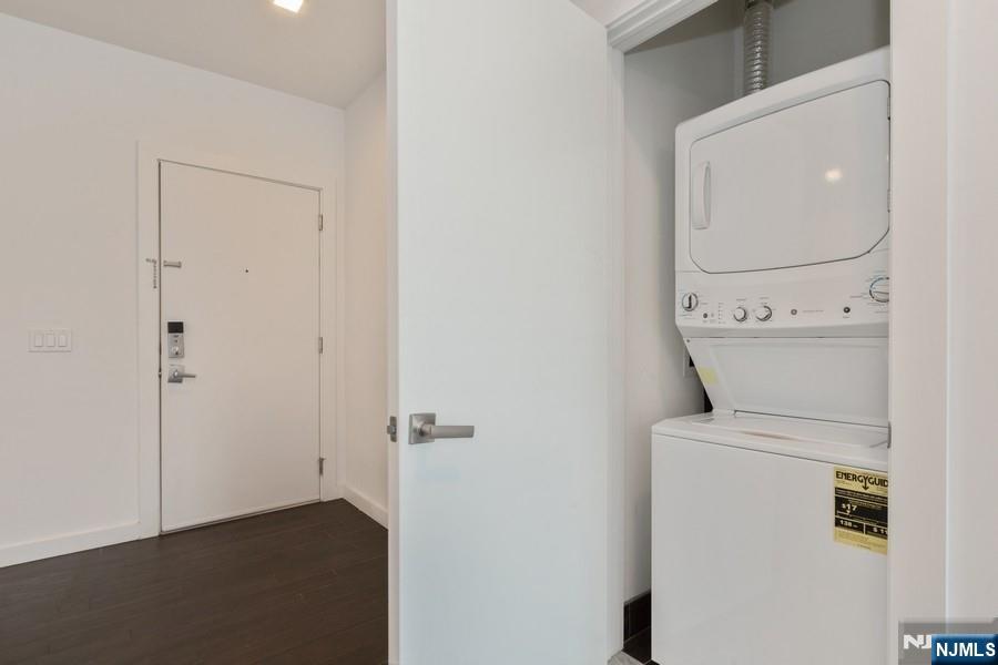 159 Cedar Street 401