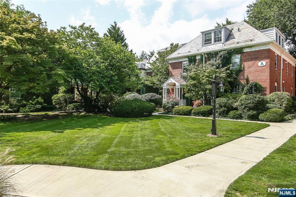185 Palisade Avenue A4B