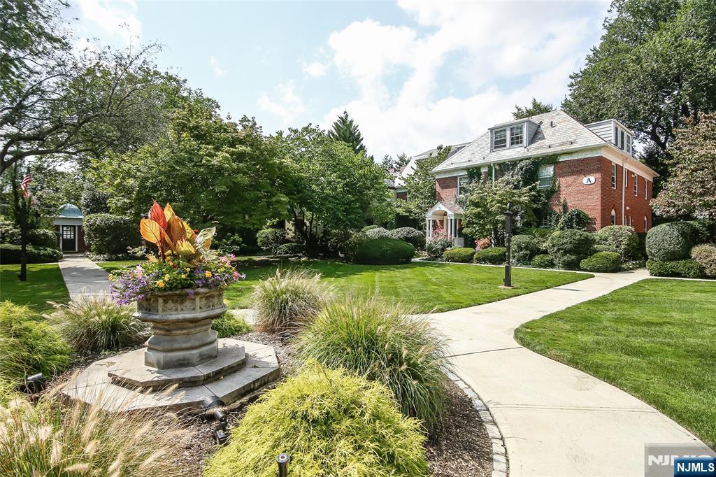 185 Palisade Avenue A4B