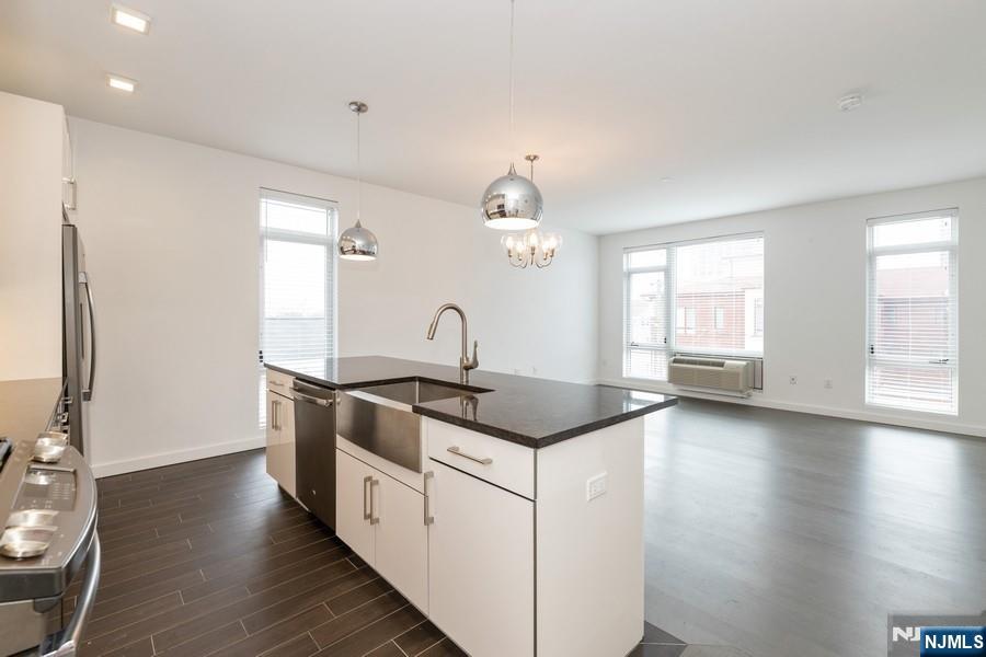 159 Cedar Street 403