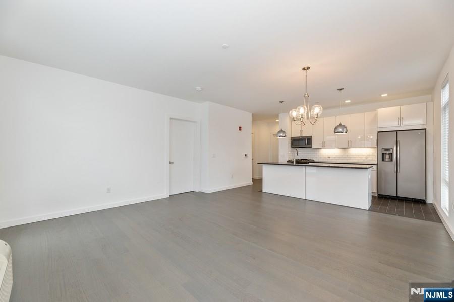 159 Cedar Street 403