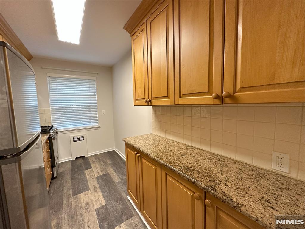 185 E Palisade Avenue D4A