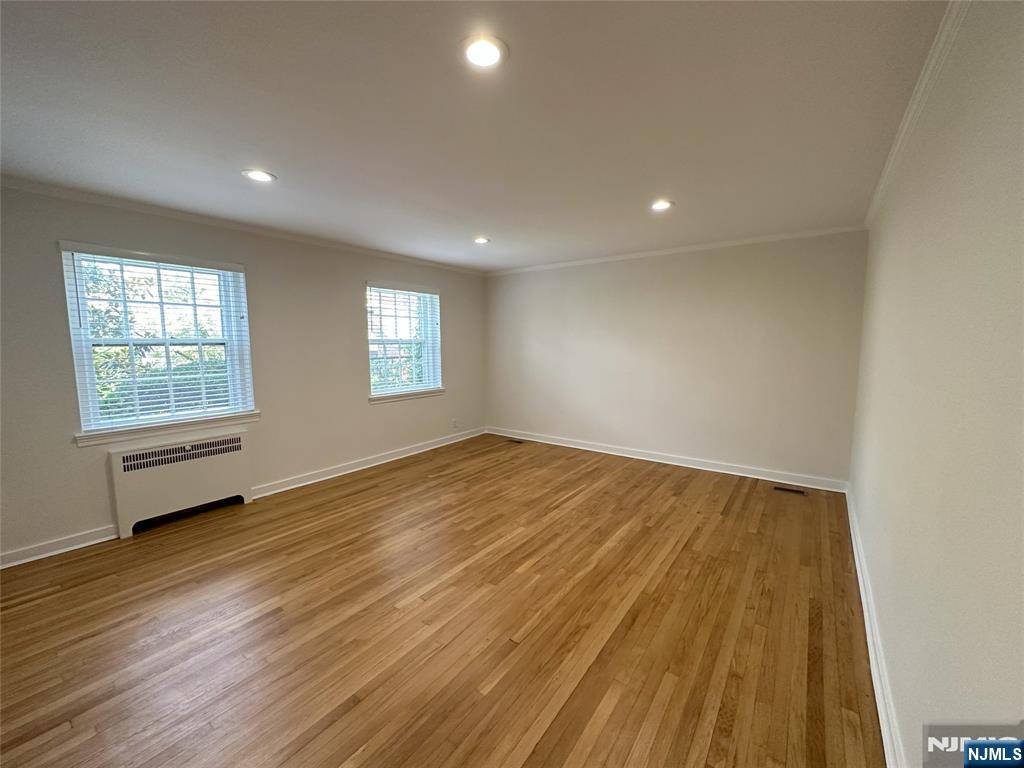185 E Palisade Avenue D4A