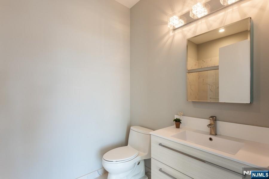 159 Cedar Street 402