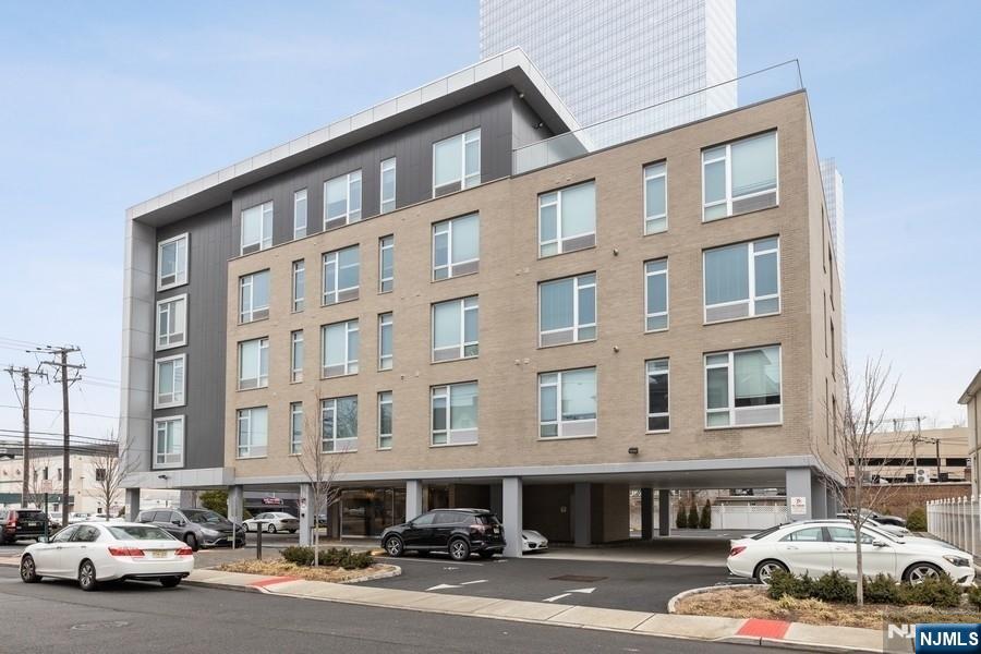 159 Cedar Street 402