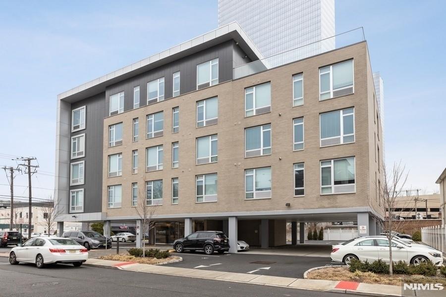 159 Cedar Street 402