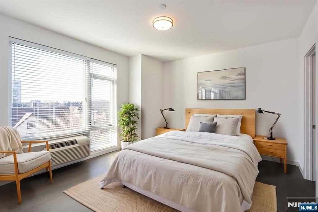 159 Cedar Street 402