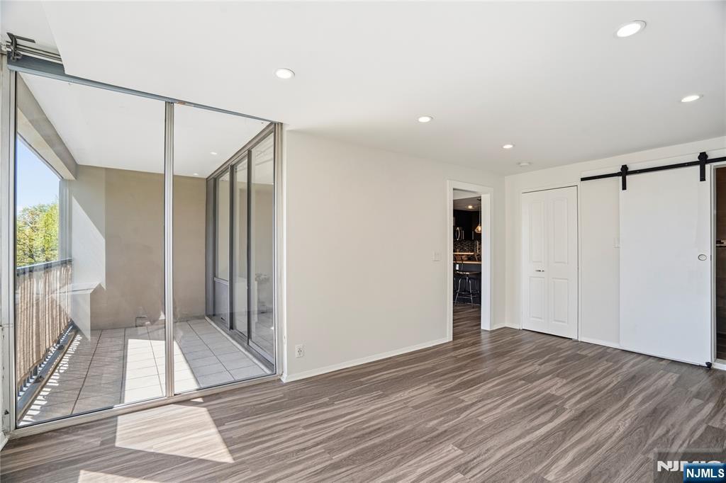 6 Horizon Road 201