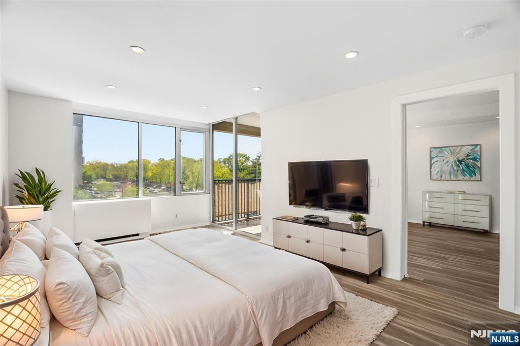 6 Horizon Road 201