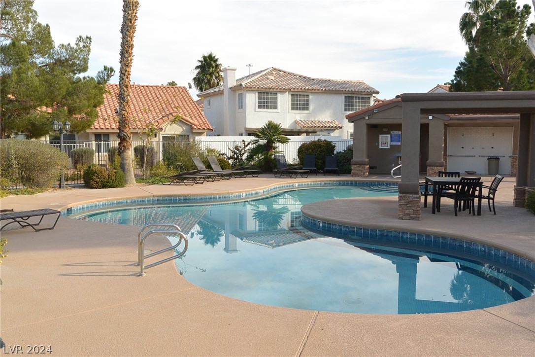 5129 Forest Oaks Drive