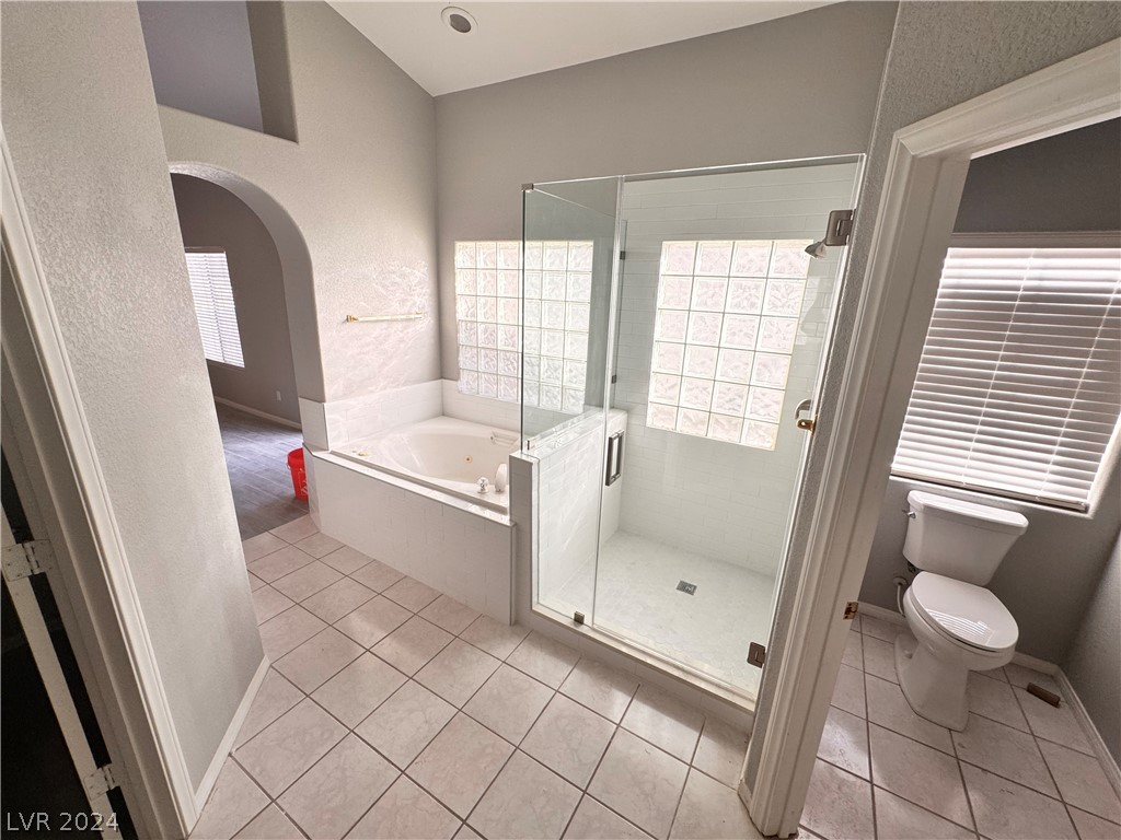 5129 Forest Oaks Drive