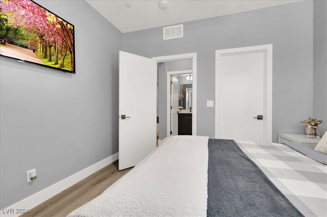 3219 Fountaintree Avenue