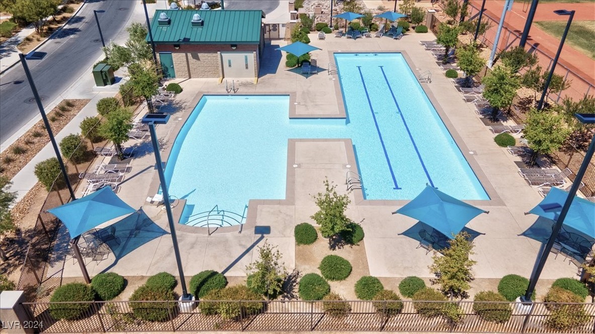 3219 Fountaintree Avenue