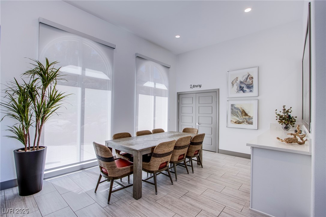 2555 Hampton Road 7306