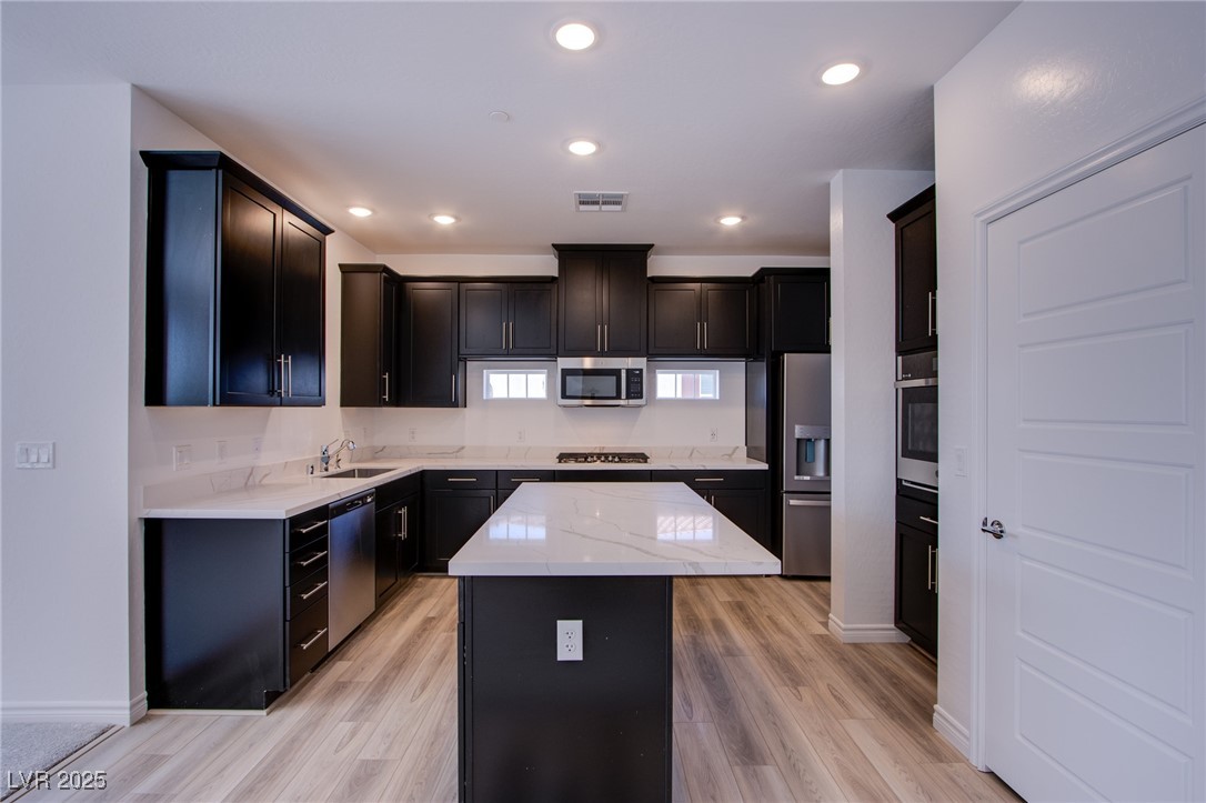 2555 Hampton Road 7306