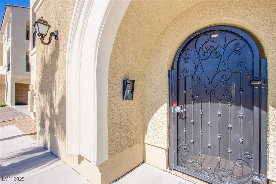 2555 Hampton Road 7306