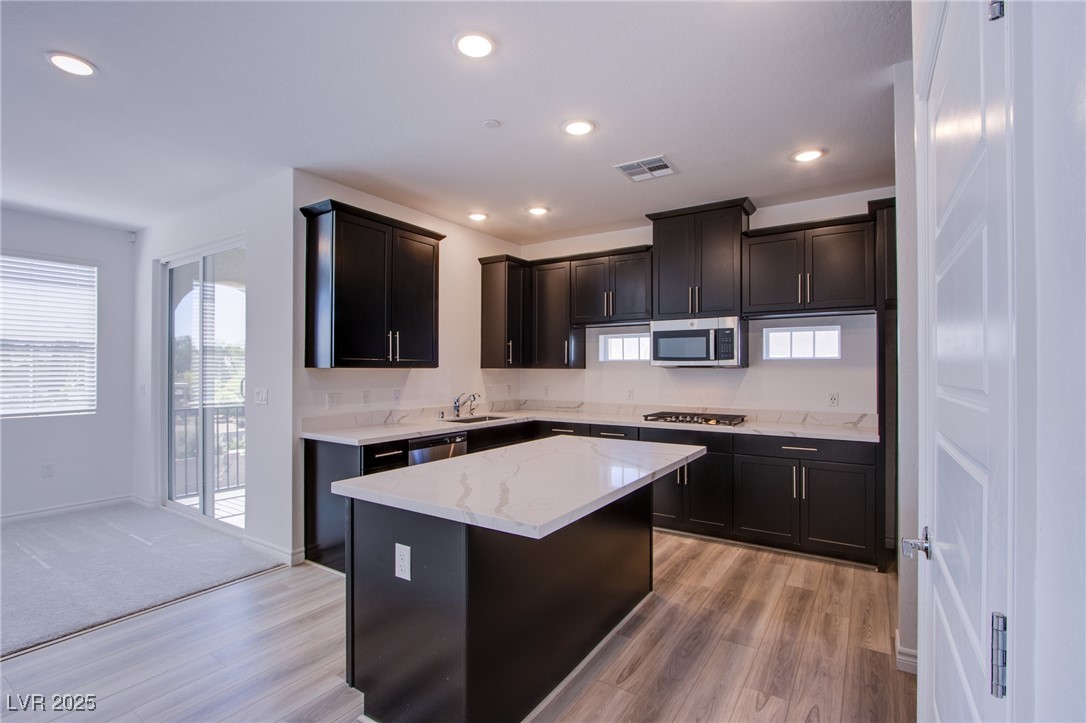 2555 Hampton Road 7306