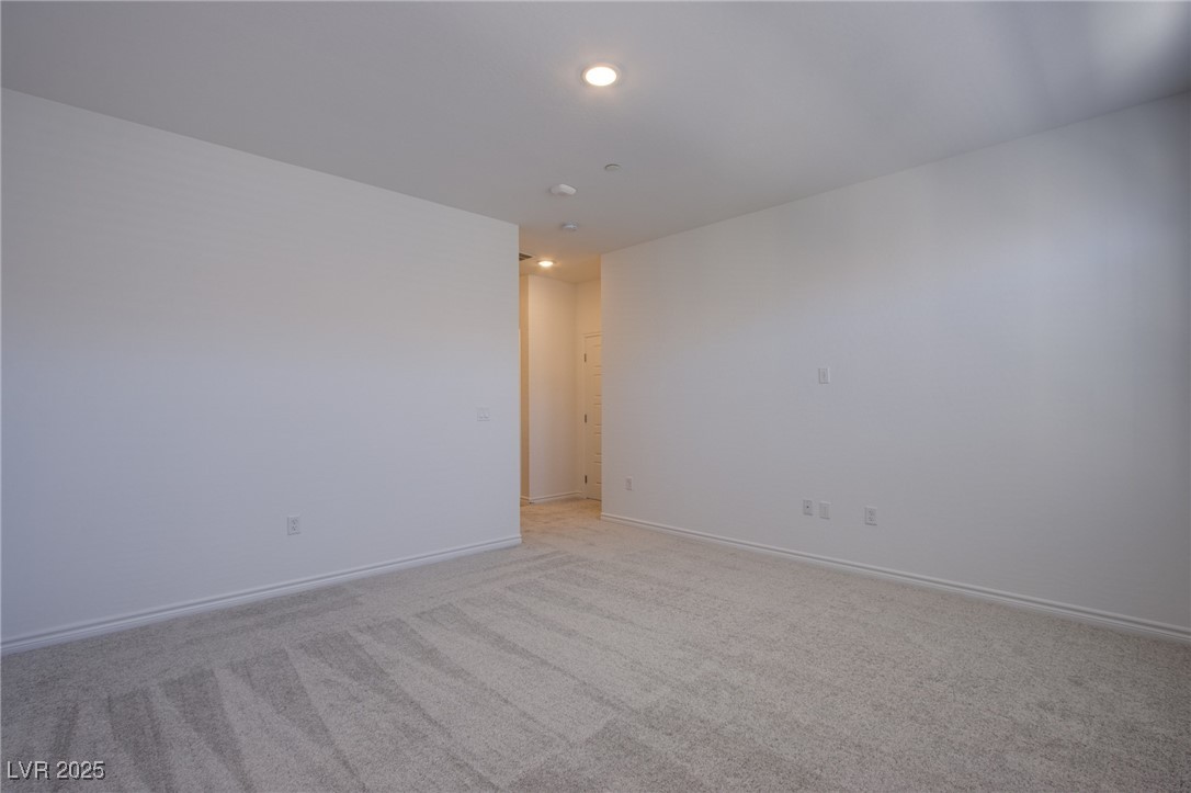 2555 Hampton Road 7306