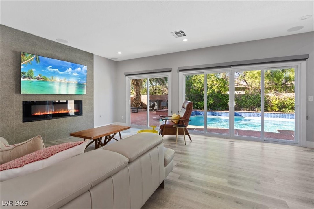 2236 Alanhurst Drive