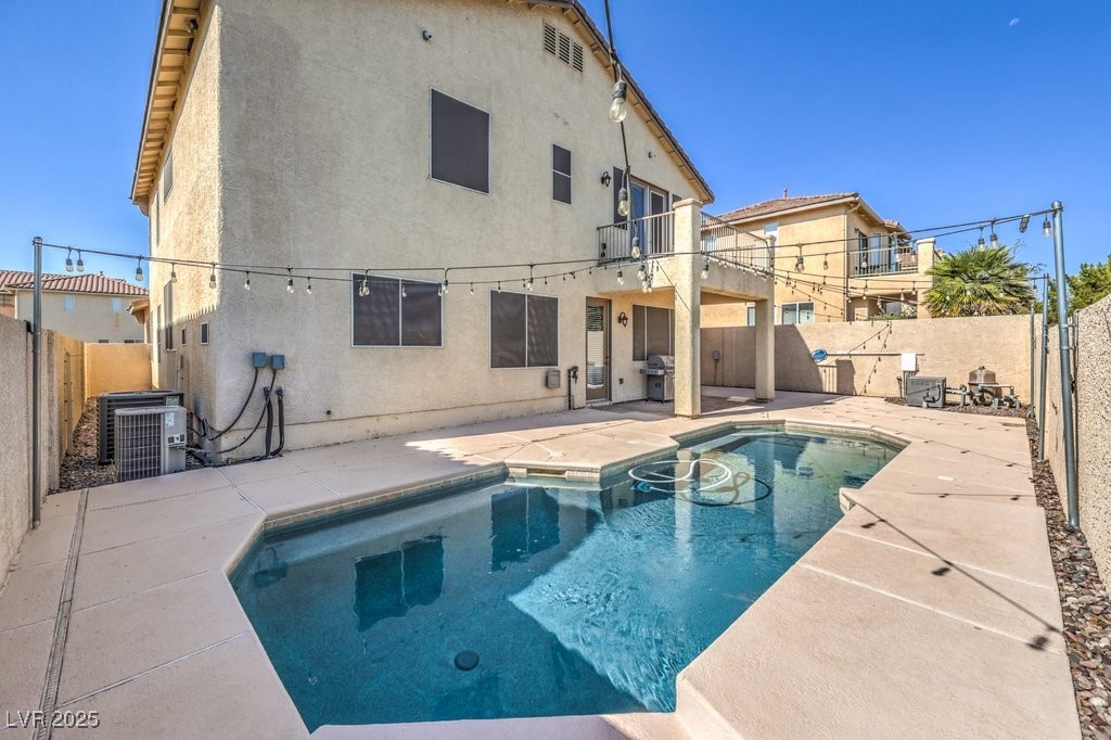 1238 Tranquil Rain Avenue