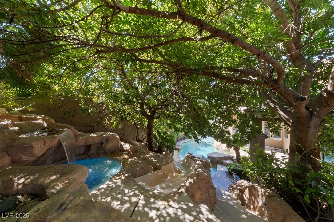 19 Chalet Hills Terrace