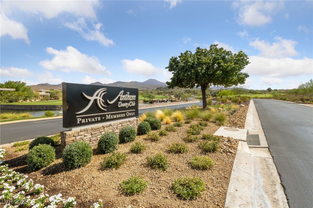 19 Chalet Hills Terrace