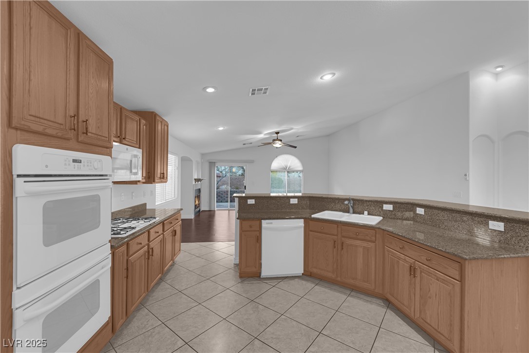 10752 Jubilee Mountain Avenue