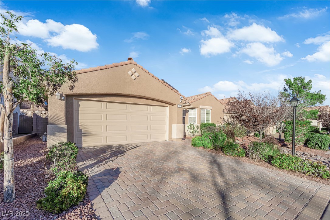 10752 Jubilee Mountain Avenue