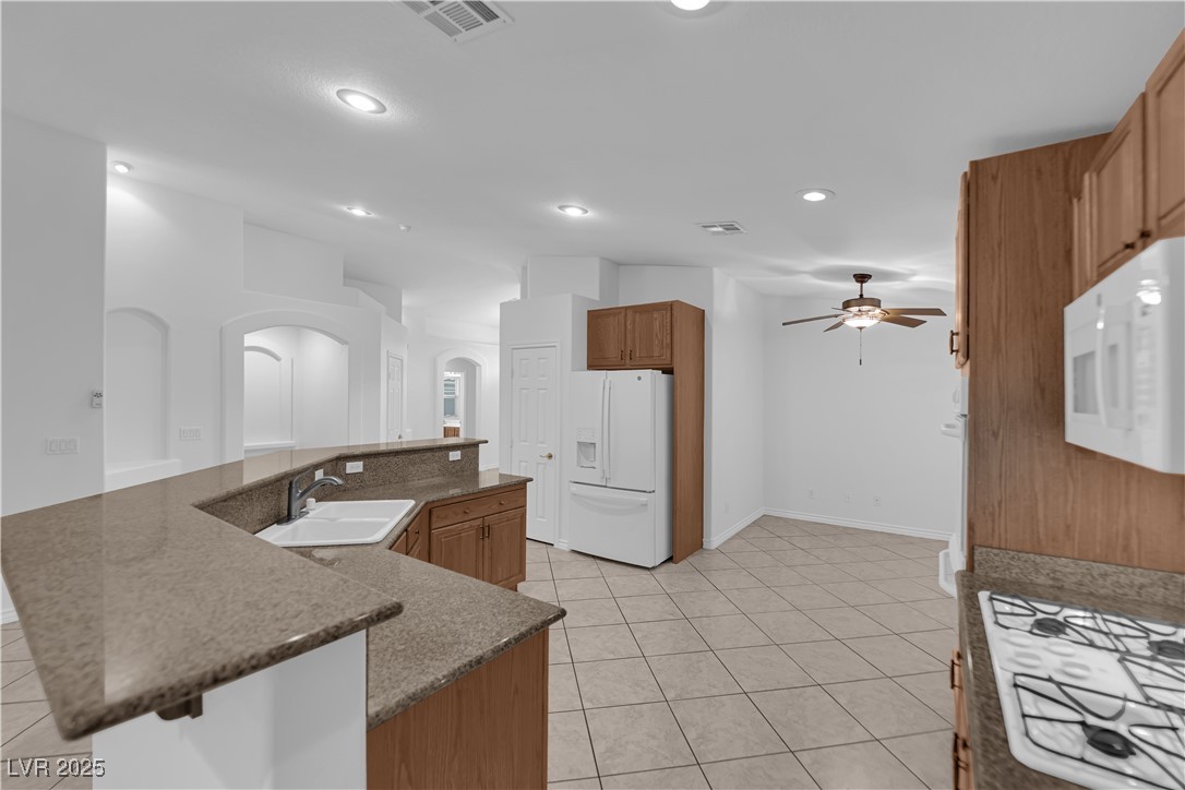 10752 Jubilee Mountain Avenue