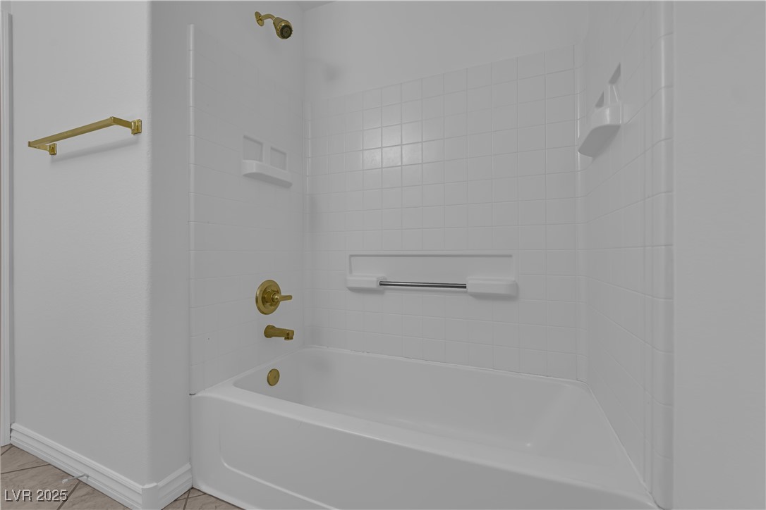 10752 Jubilee Mountain Avenue