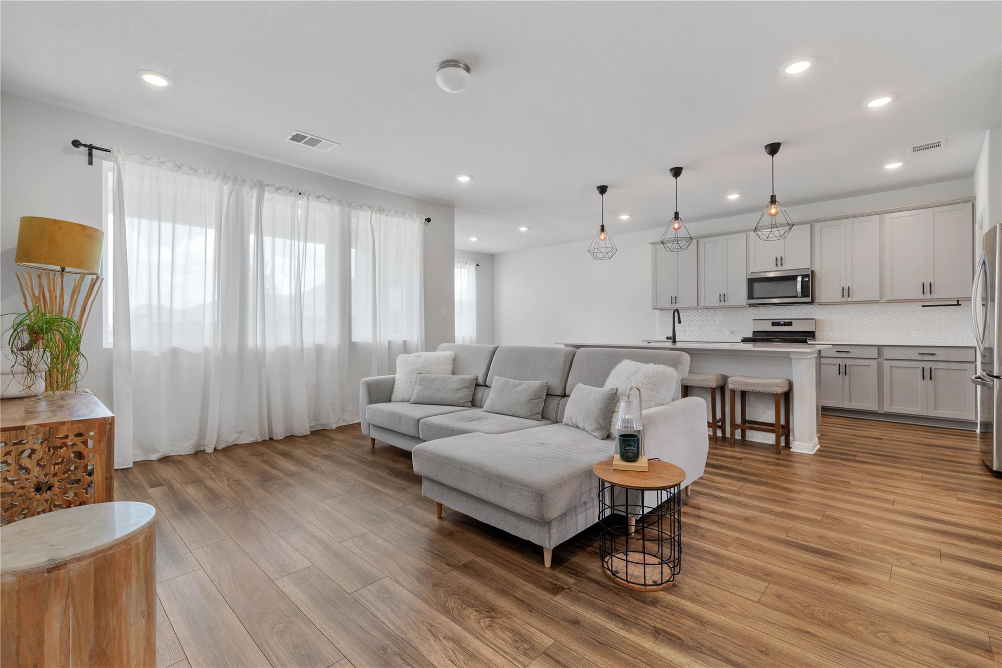 11824 Comedero WAY