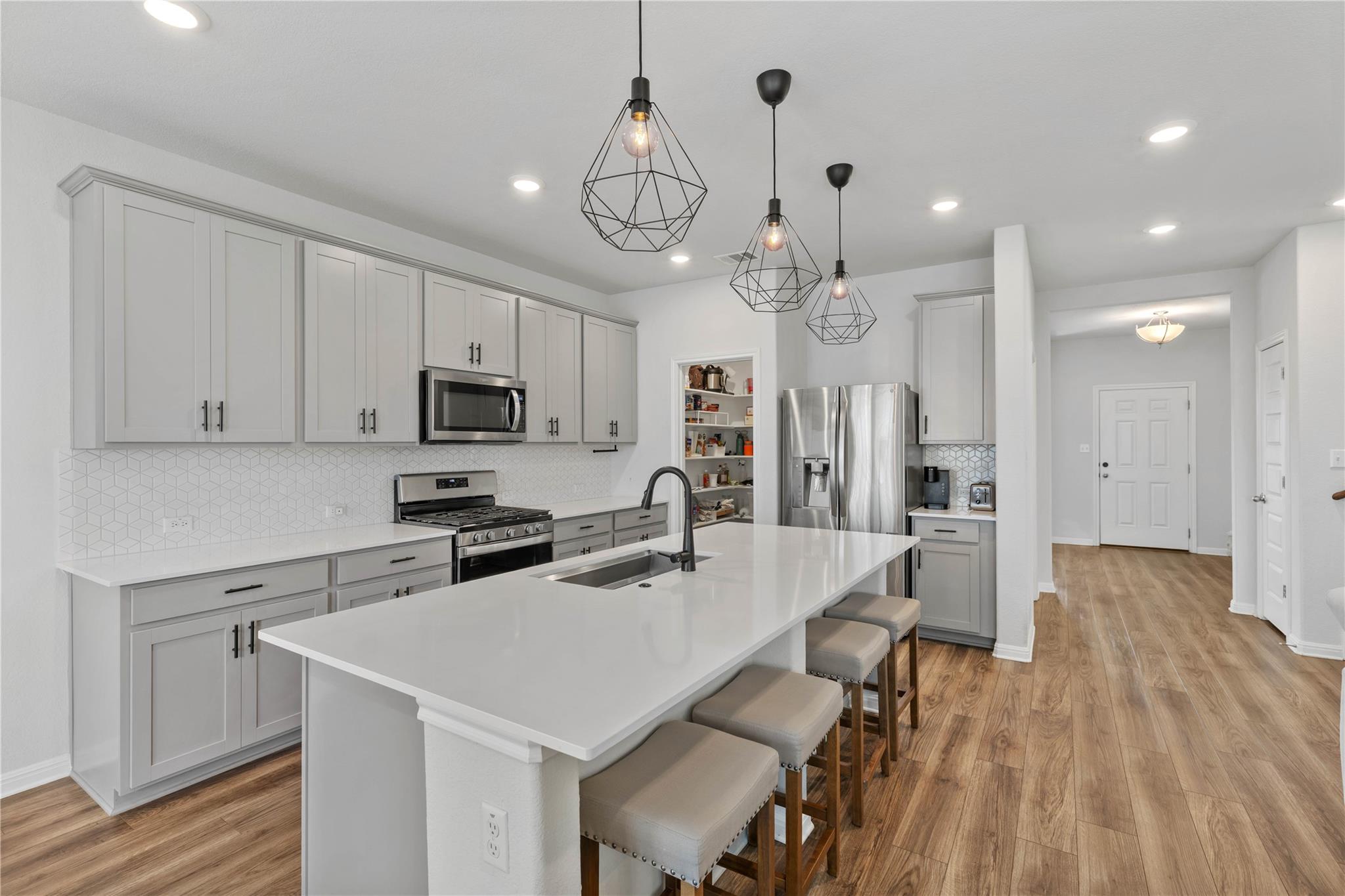 11824 Comedero WAY